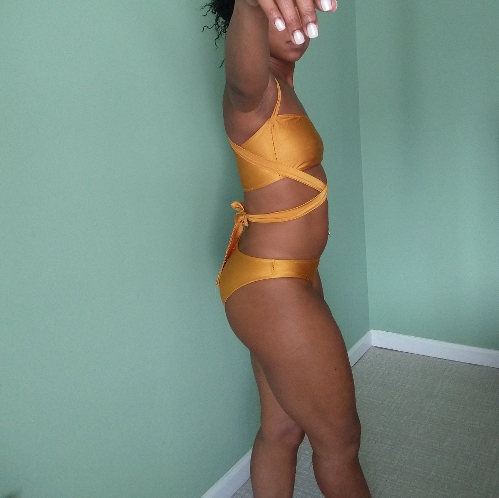 Women's gold multi-way two-piece bikini set - Picture 6 of 10